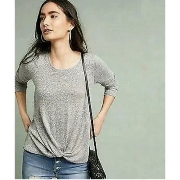 ANTHRO | SATURDAY SUNDAY | Twist Front Top I261 - Picture 1 of 6